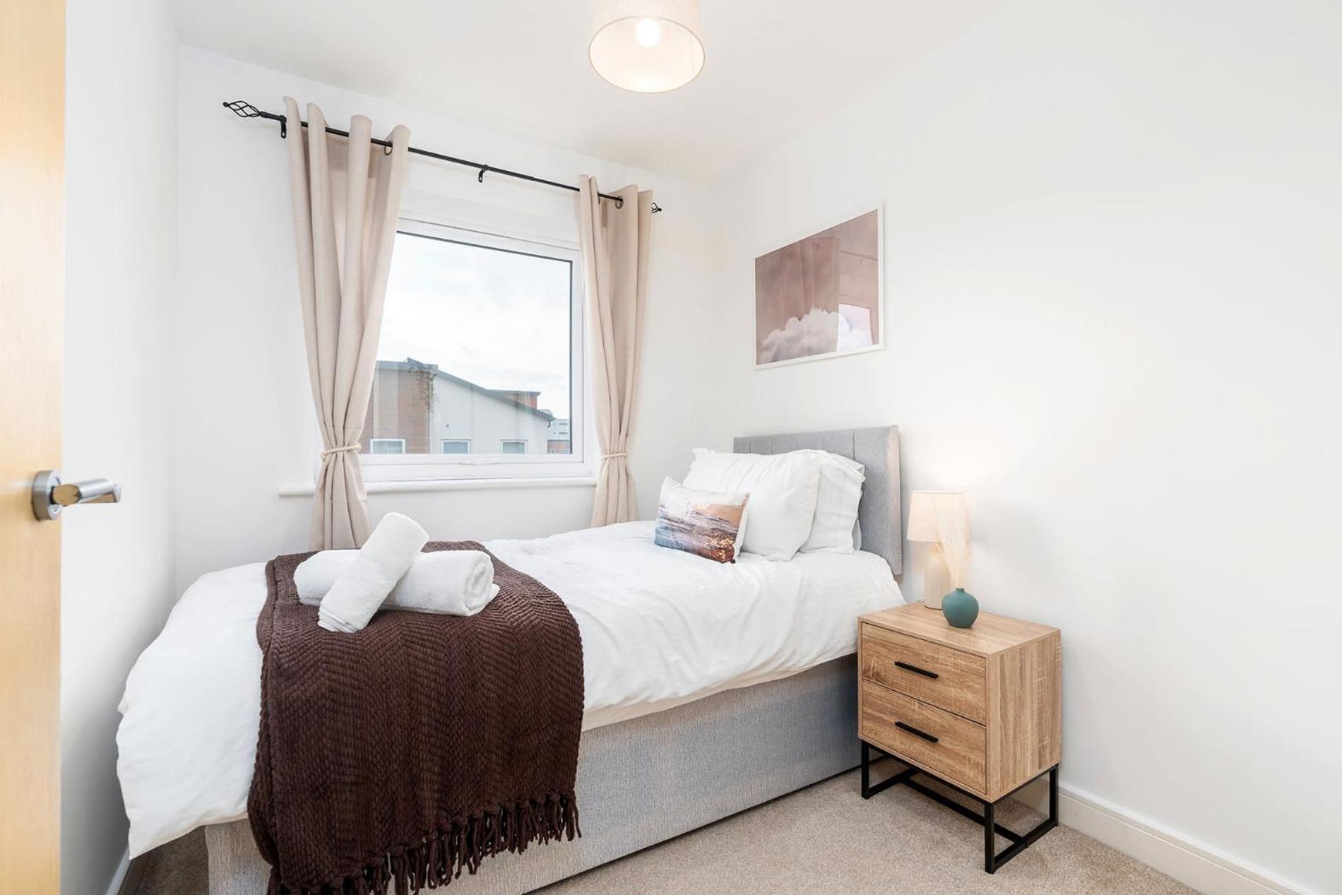 6 Guests - 3 Bedrooms - Free Wi-Fi - แมนเชสเตอร์ ภายนอก รูปภาพ