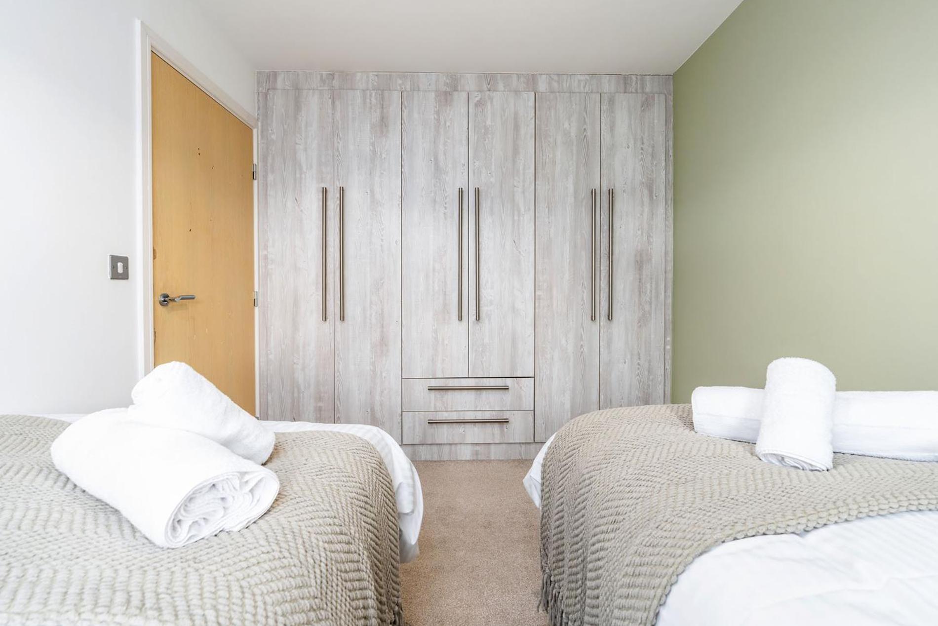 6 Guests - 3 Bedrooms - Free Wi-Fi - แมนเชสเตอร์ ภายนอก รูปภาพ